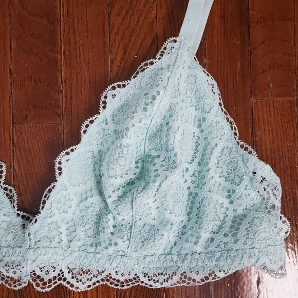 La Senza Light Blue Lace Bralette - Picture 2 of 5